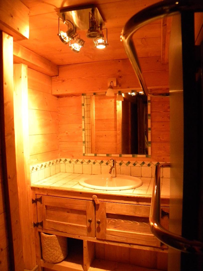 SALLE D'EAU INDÉPENDANTE
